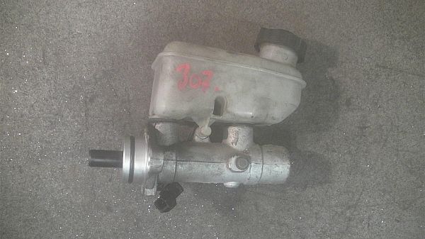 Brake - Master cylinder KIA SORENTO I (JC)