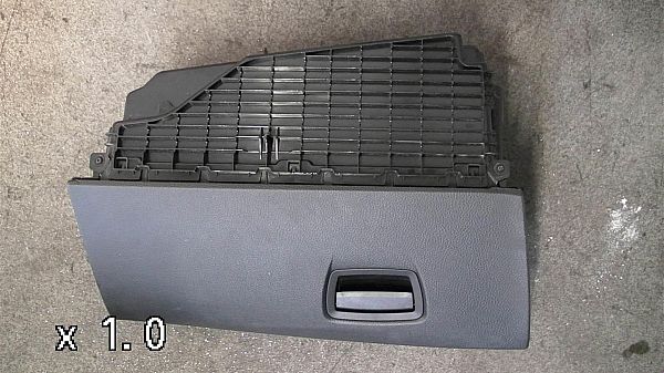 Handschuhfachklappe BMW 5 (F10)
