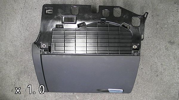 boite à gants AUDI A5 Sportback (8TA)