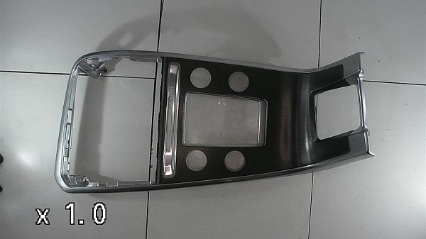 Deska rozdzielcza – panel przedni VOLVO XC60 (156)