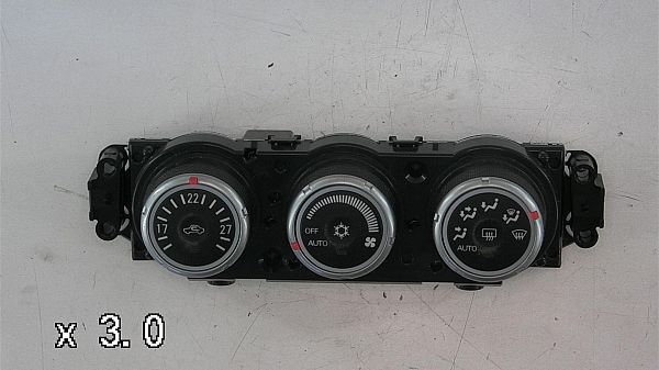 Boitier Régulateur de chauffage MITSUBISHI LANCER VIII Sportback (CX_A)