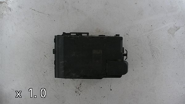 Battery casing PEUGEOT 208 I (CA_, CC_)