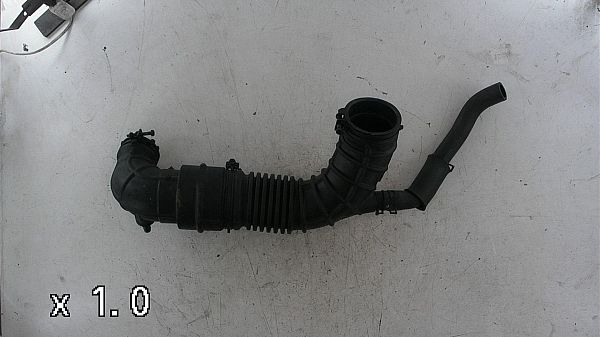 turbo / Intercooler hose / pipe KIA RIO IV (YB, SC, FB)