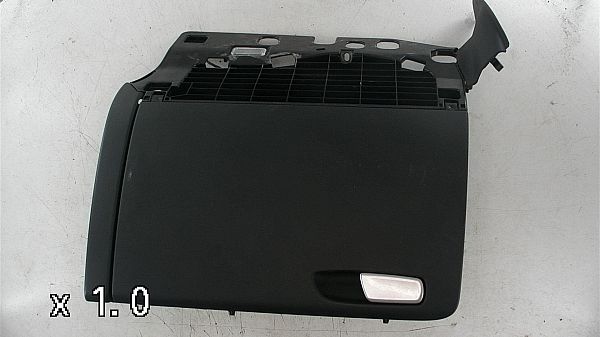 Klep dashboardkastje / handschoenenkastje AUDI A4 (8K2, B8)