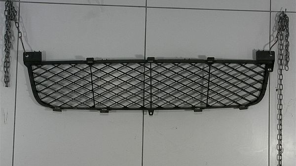 Bumper grille SUZUKI GRAND VITARA II (JT, TE, TD)