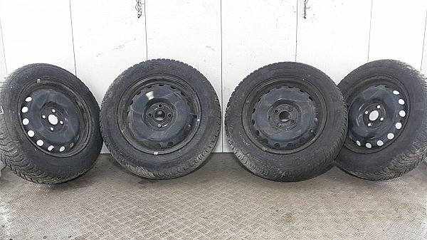 Fælge stål med dæk HYUNDAI BAYON (BC3)