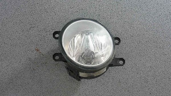Fog light - front TOYOTA VERSO (_R2_)