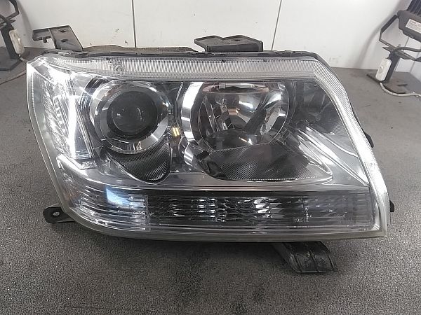 Front light SUZUKI GRAND VITARA II (JT, TE, TD)