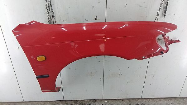 Forskærm højre TOYOTA COROLLA Liftback (_E10_)