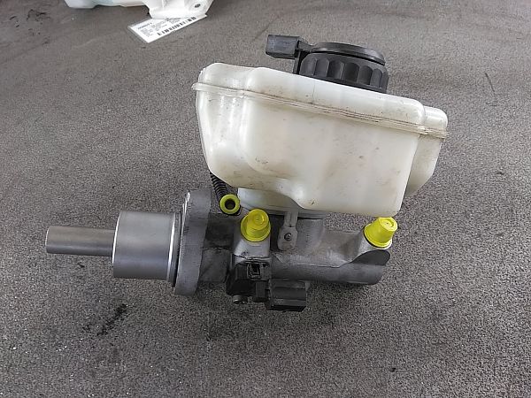Hauptbremszylinder VW CADDY IV Box (SAA, SAH)