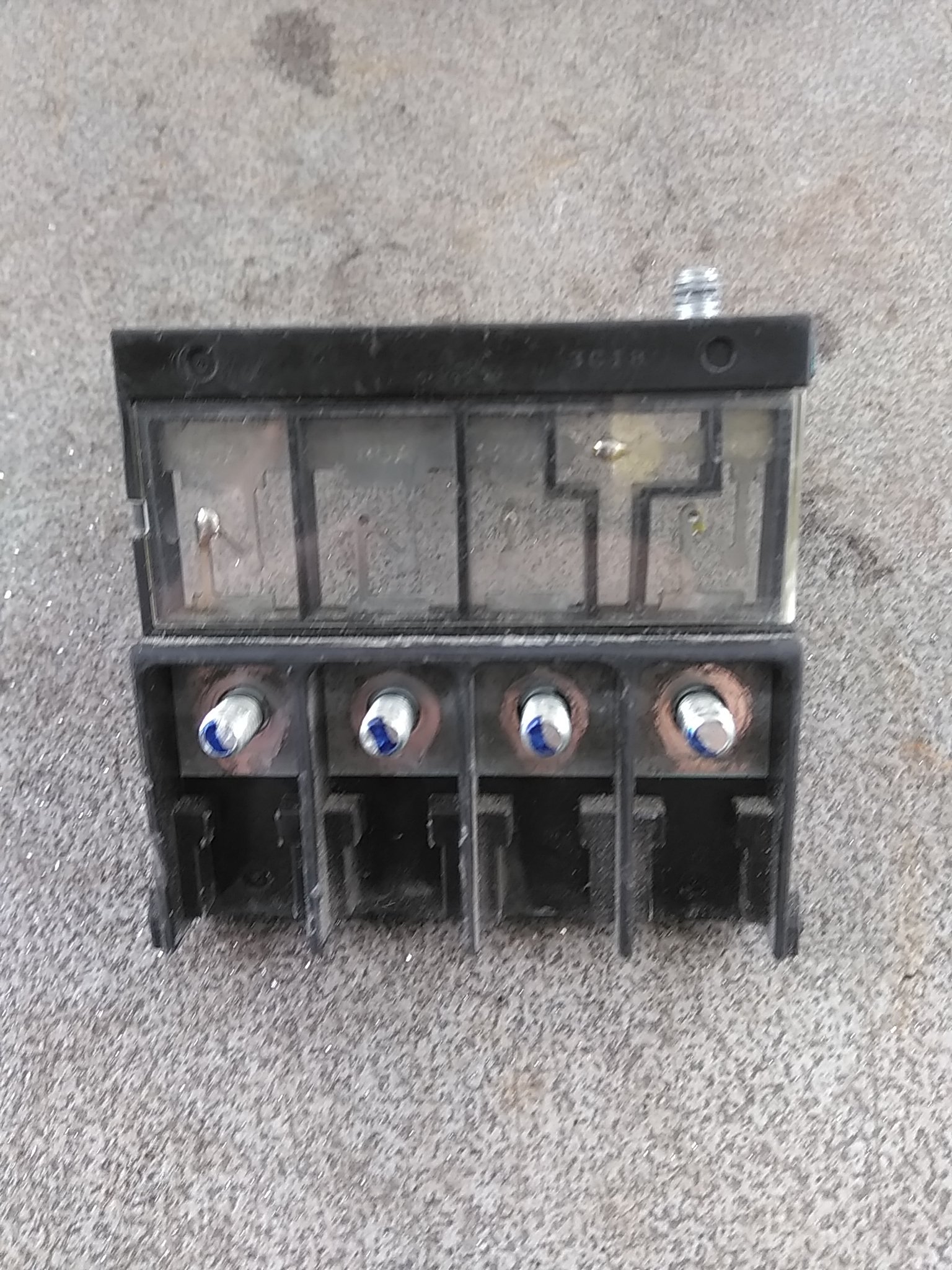 Mitsubishi Lancer - Bezpieczniki / Skrzynka bezpieczników