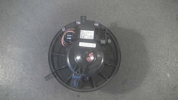Kachel Ventilatiemotor / aanjager VW PASSAT (3C2)