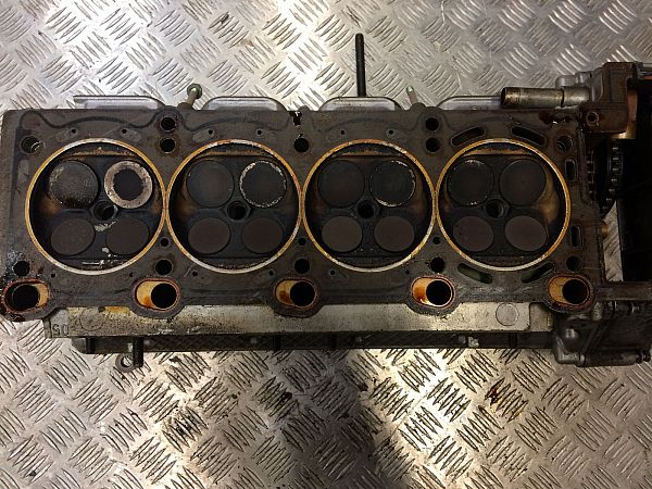 Zylinderkopf BMW