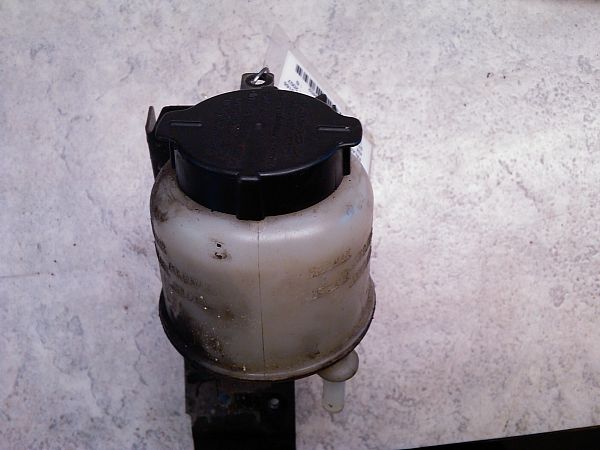 Power steering sump NISSAN PICK UP (D22)
