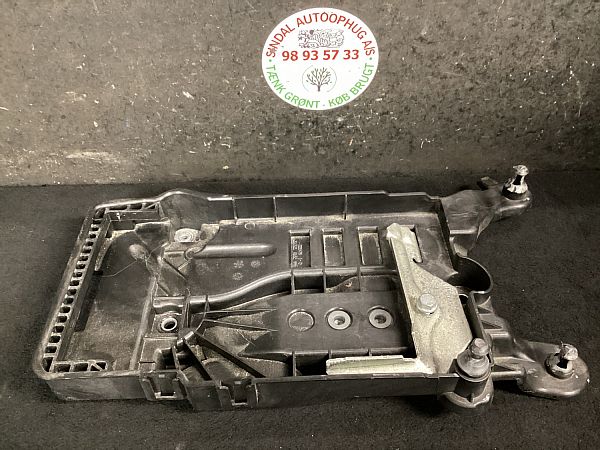 Batteri kasse SEAT IBIZA Mk V (KJ1)