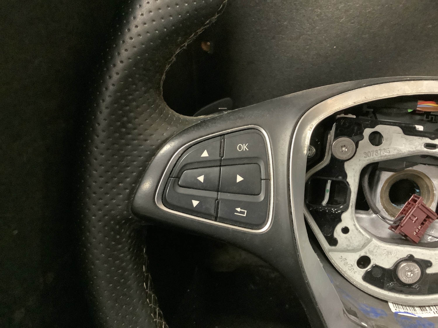 MercedesBenz Bclass Lenkrad, der Airbag wird nicht mitgeliefert gebraucht  kaufen