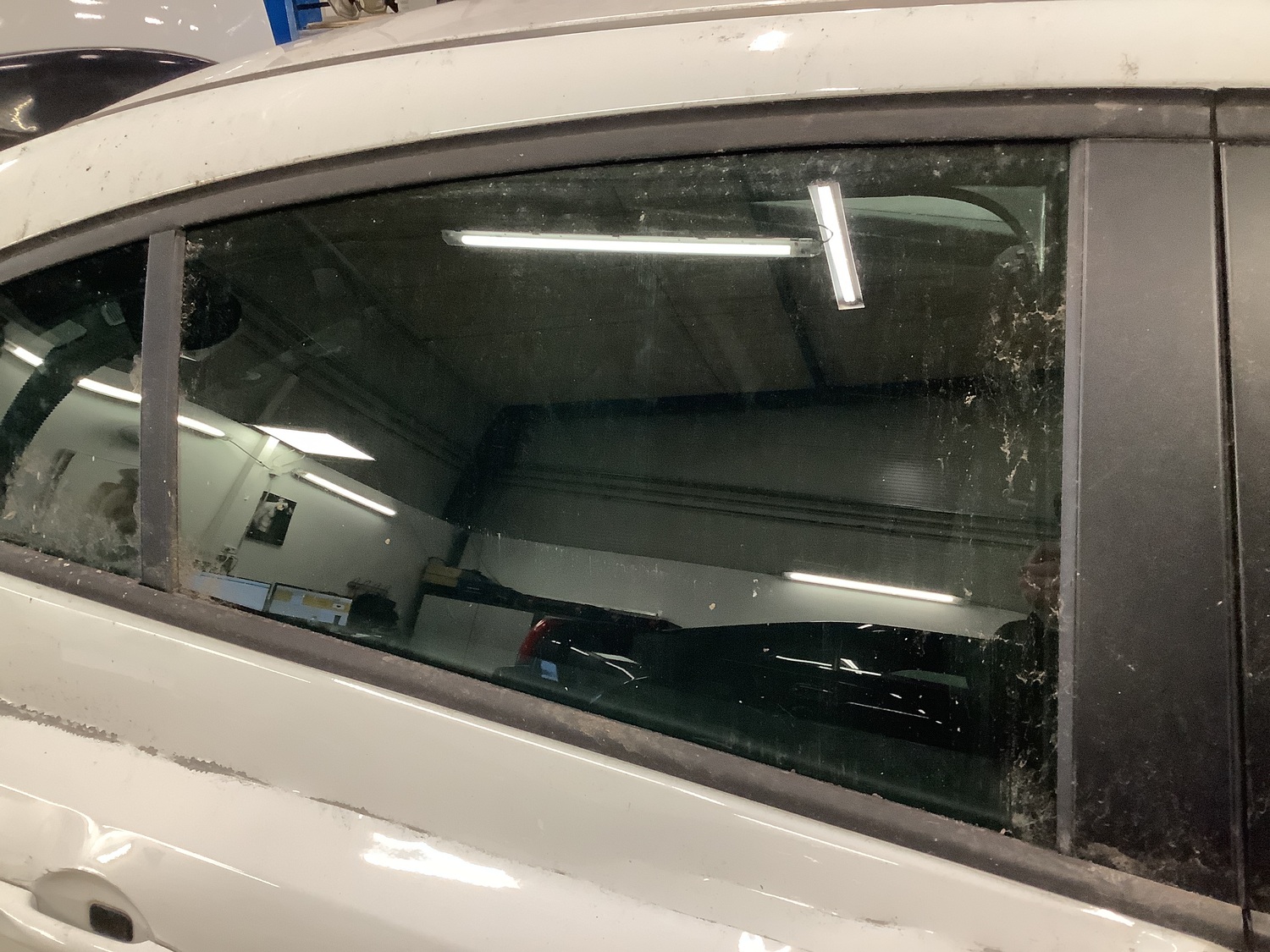 Türscheibe RENAULT FLUENCE (L3_)