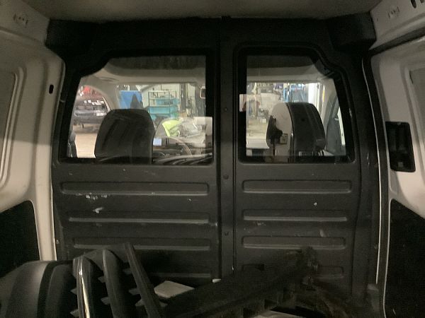 Goods compartment - separator VW CADDY IV Box (SAA, SAH)