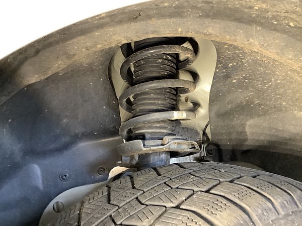 Forfjeder - spiral venstre FORD FIESTA VII (HU, HF)