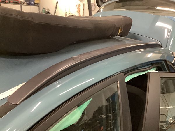 Roof shackle HYUNDAI KONA (OS)