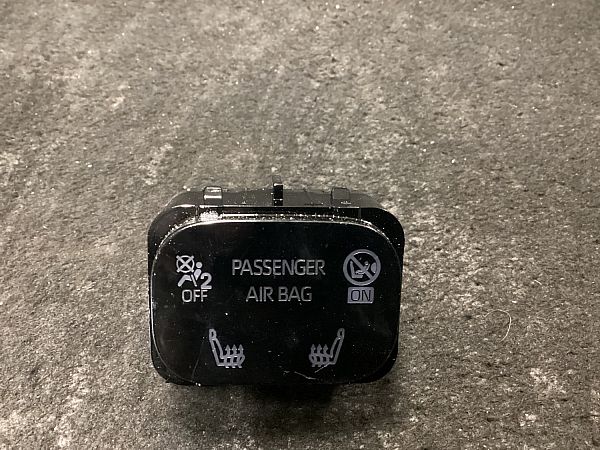 Airbag kontrol lampe TOYOTA AYGO X