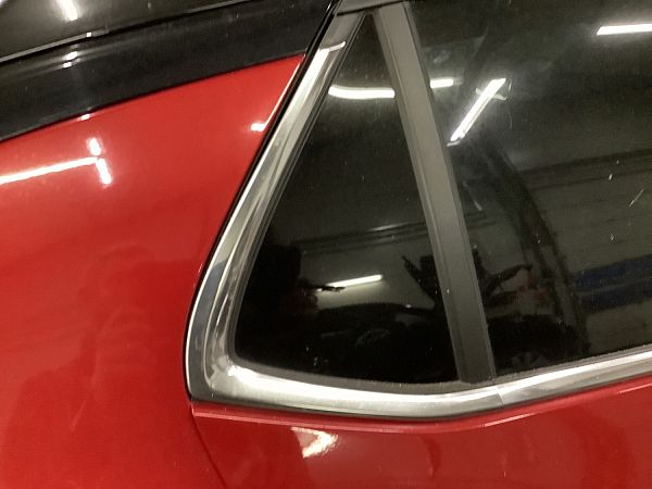 Szyba trójkątna OPEL CORSA F