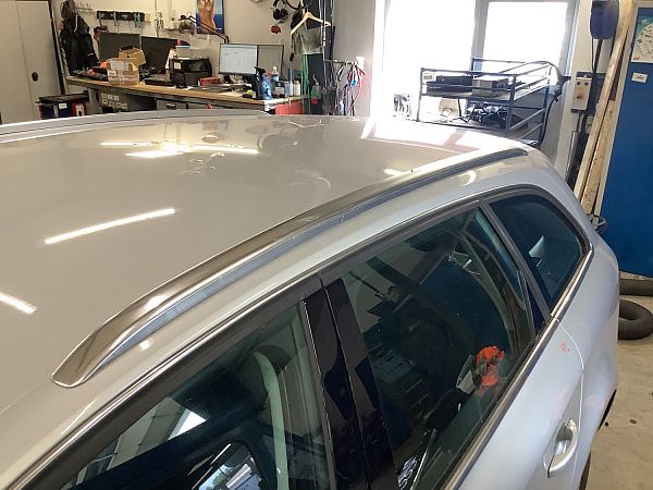 Roof shackle AUDI A4 Avant (8K5, B8)