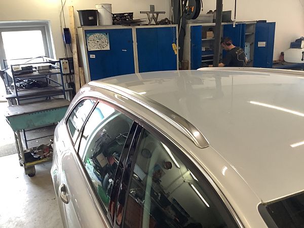 Roof shackle AUDI A4 Avant (8K5, B8)