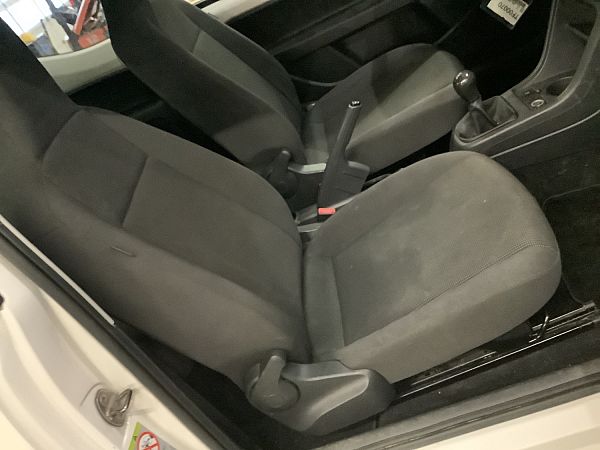 Vordersitz 2-türig VW UP! (121, 122, BL1, BL2, BL3, 123)