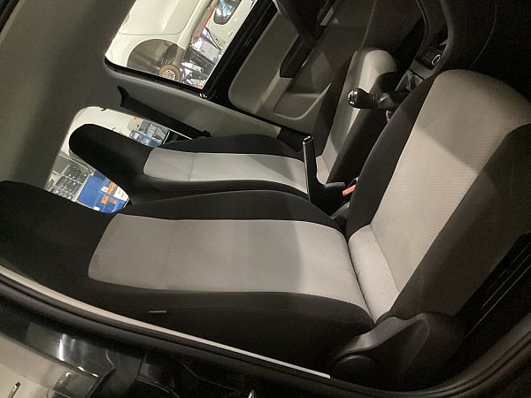 Front seats - 2 doors SEAT Mii (KF1, KE1)