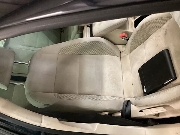 sièges avant 4 portes VW GOLF VI (5K1)