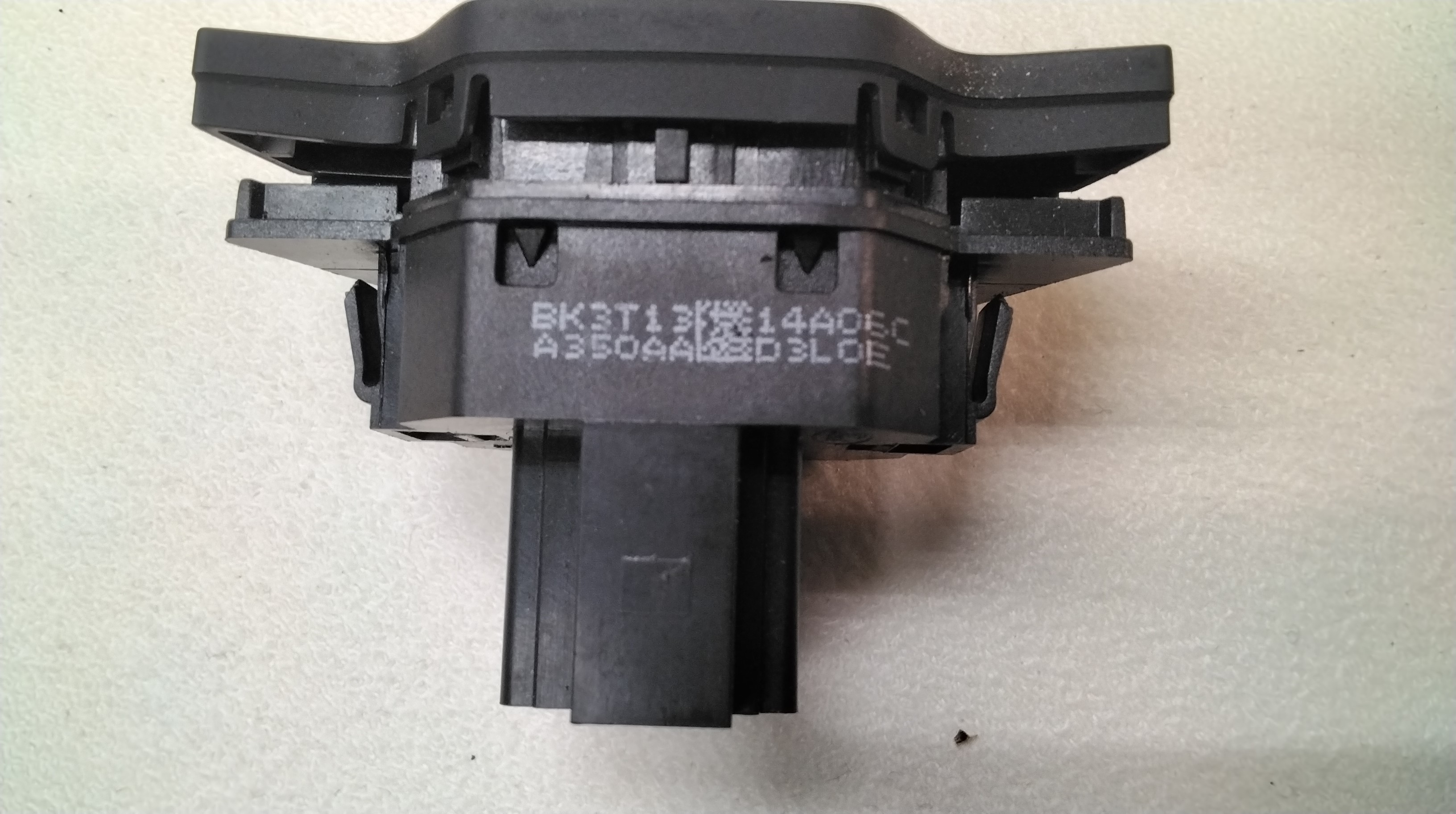 Warnblinkschalter FORD TRANSIT V363 Box (FCD, FDD)