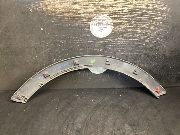Wheel arch trim