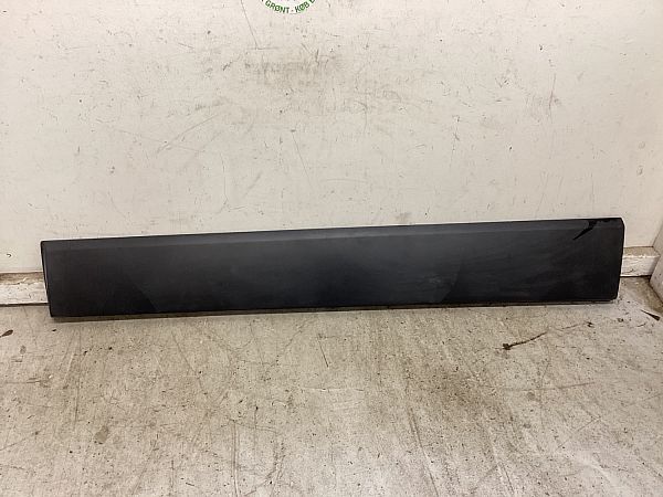 Sliding door trim