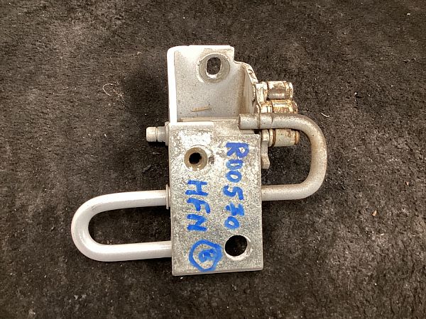 Charnière inférieure de porte