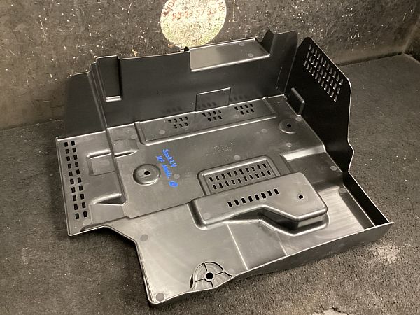 Accubak SUZUKI VITARA (LY)