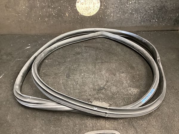 Dørliste gummi - 4 dørs HYUNDAI i20 (GB, IB)