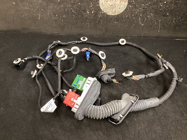 Door wiring harness boot
