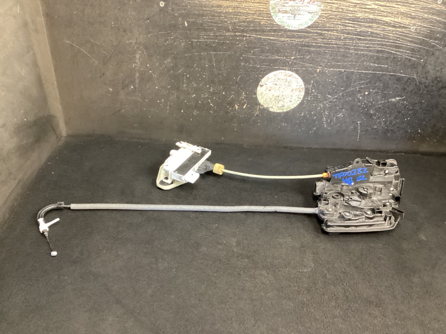 51227281954: Central lock, Handle - exterior, Door lock, - Autoparts24
