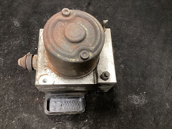 ABS - pump SUZUKI IGNIS I (FH)
