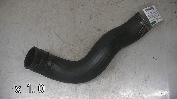 turbo / Intercooler hose / pipe VOLVO XC90 I (275)