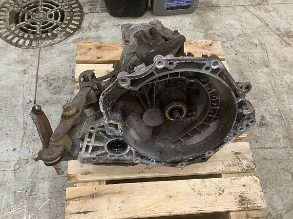 Schaltgetriebe OPEL CORSA D (S07)