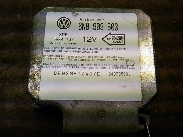 Airbag Boitier commande VW POLO (6N1)