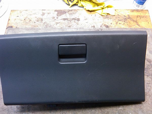 Glove compartment flap SUZUKI SWIFT III (MZ, EZ)