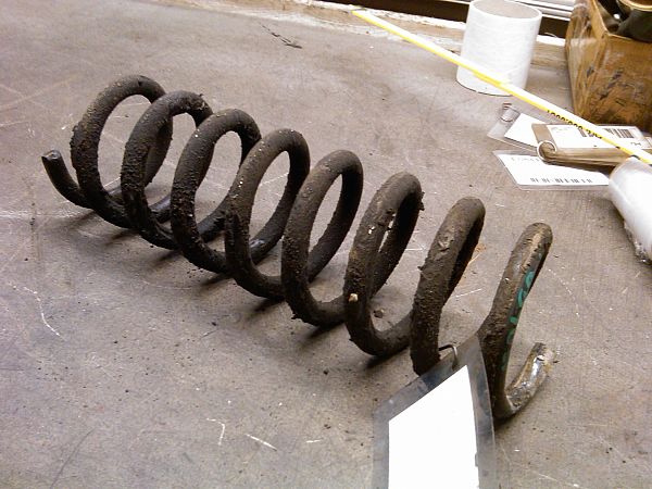 Front spring - coil right MERCEDES-BENZ SLK (R170)