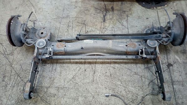 Hinterachse kpl., ohne Differenzial PEUGEOT EXPERT Box (VF3A_, VF3U_, VF3X_)