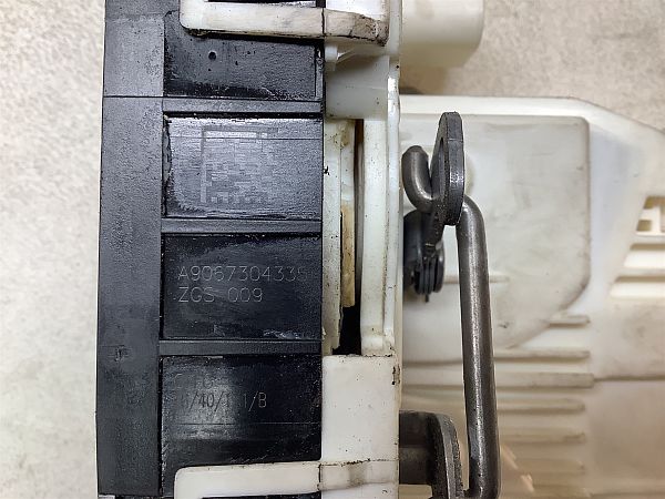 Side sliding door