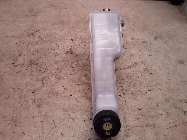 Brake - Master cylinder OPEL KARL (C16)