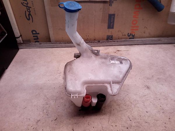 moteur et réservoir d'eau essuie glace TOYOTA YARIS/VITZ (_P9_)