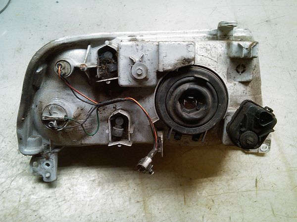 Front light SUZUKI GRAND VITARA I (FT, HT)